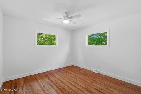Tiny photo for 987 Ponder Rd, Knoxville, TN 37923 (MLS # 1341283)