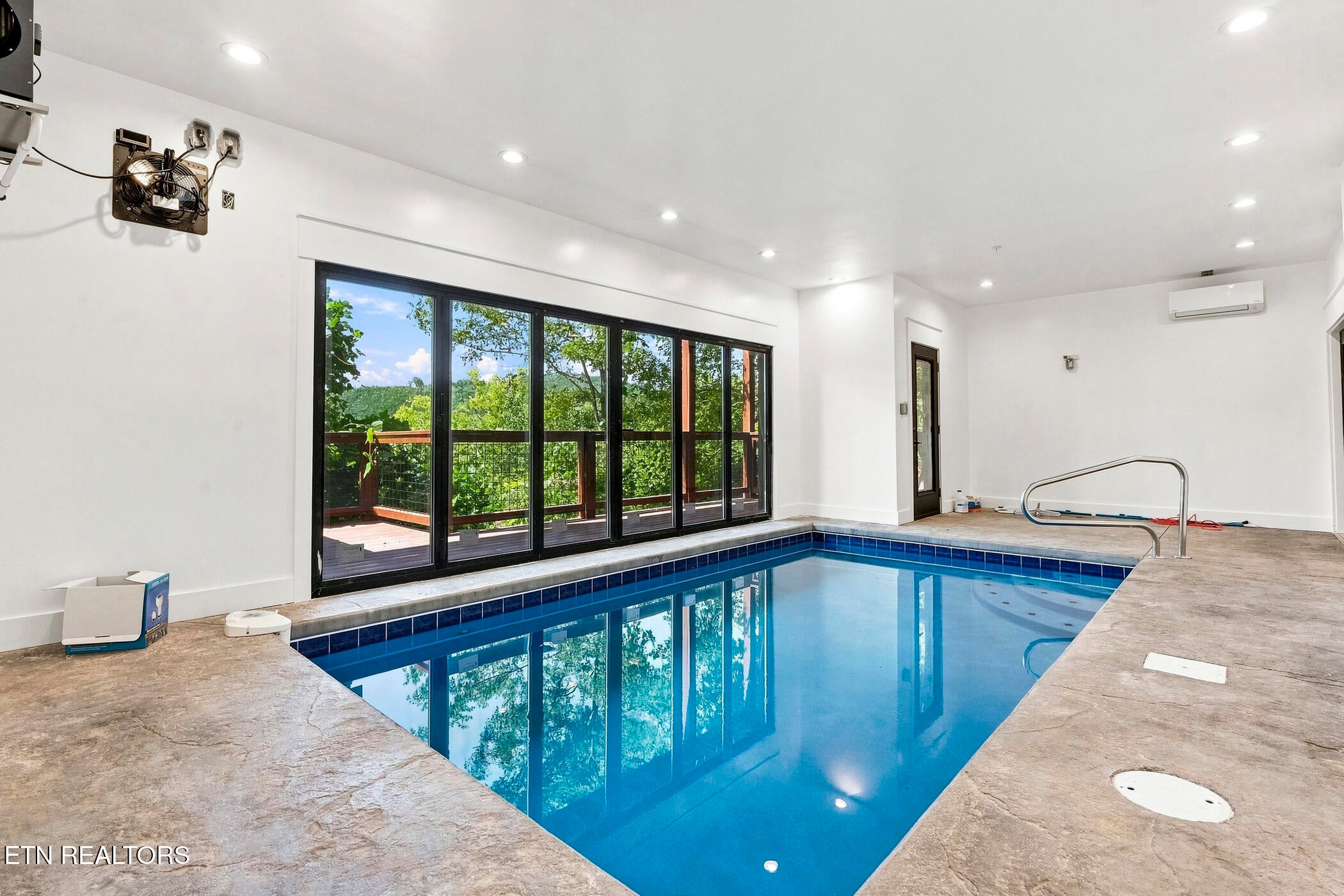 245 Brownsridge Rd