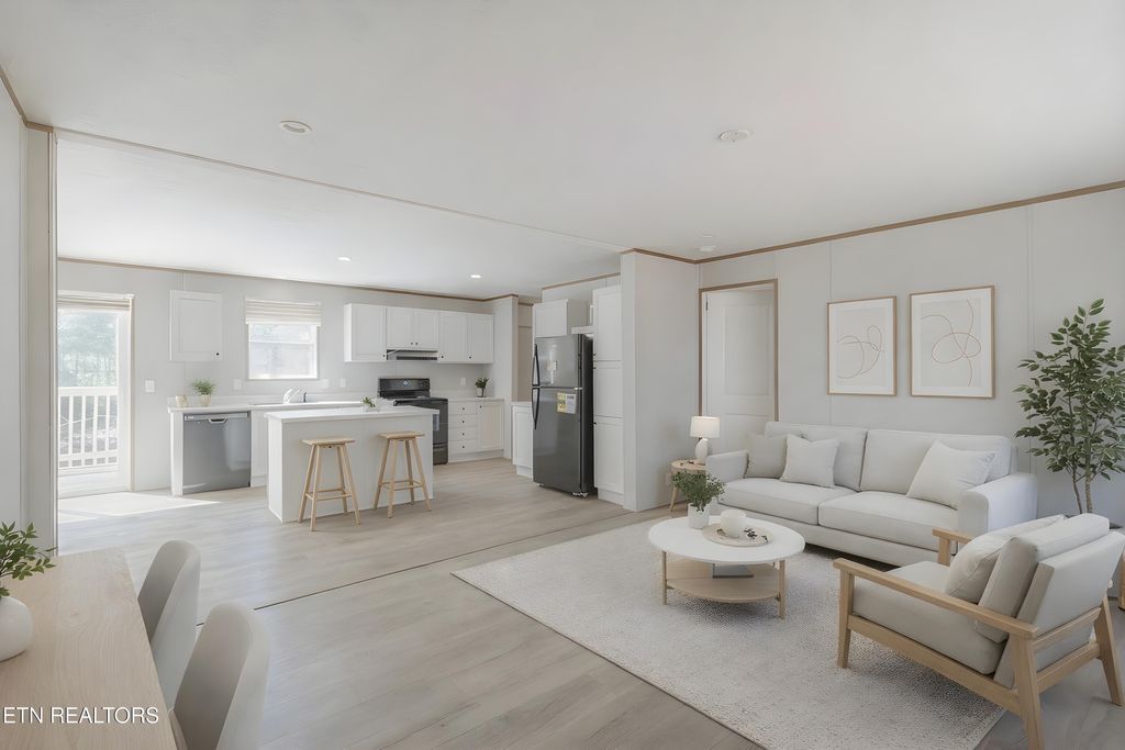 Photo of 517 Smokey Drive, Loudon, TN 37774 (MLS # 1336669)