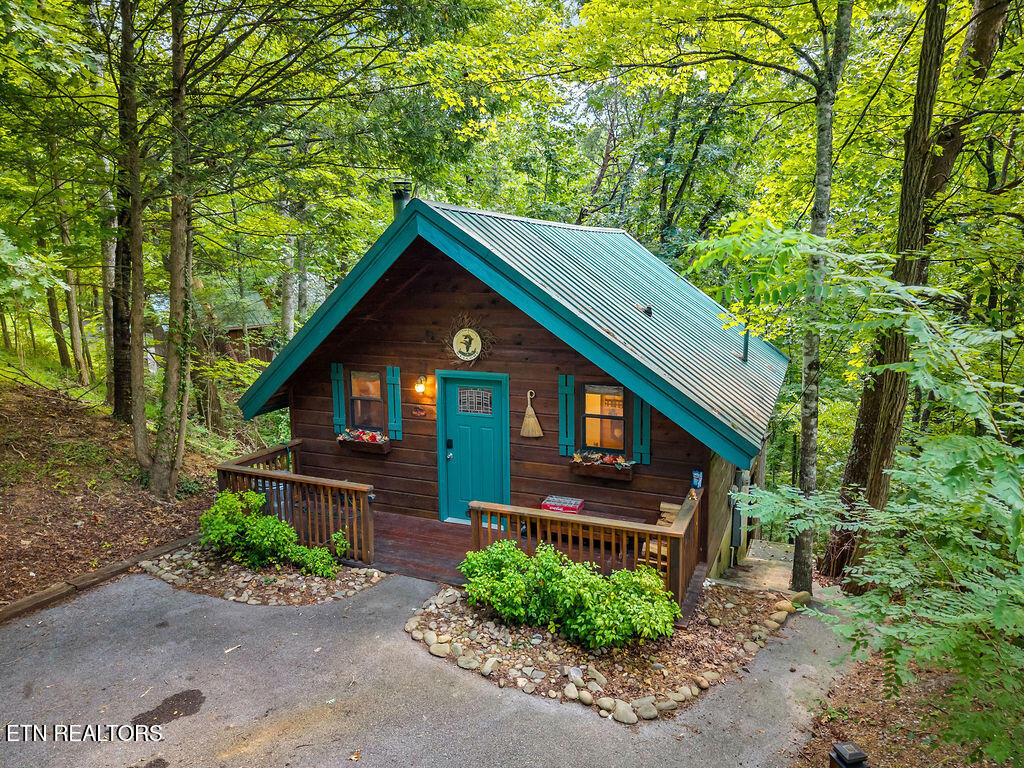 1844 Ridgecrest Drive