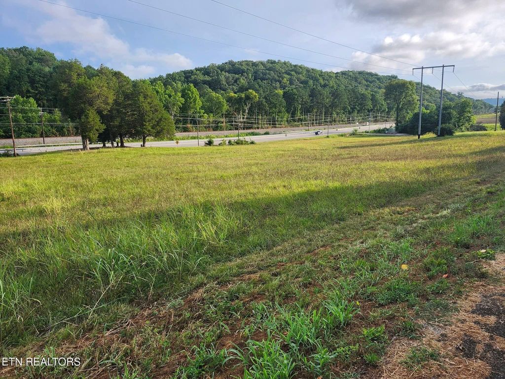 Photo of 112 Ridgecrest Rd, Harriman, TN 37748 (MLS # 1333086)