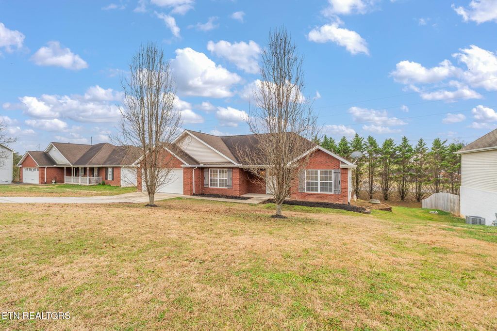 Photo of 8126 Broken Rock Lane, Knoxville, TN 37924 (MLS # 1326102)