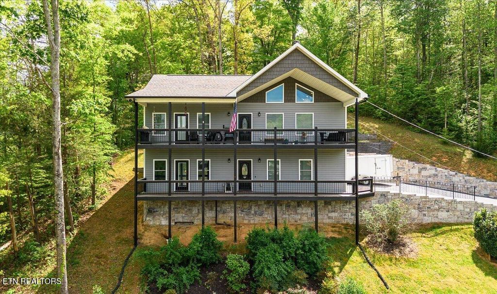 Photo of 3194 McGill Rd, Sevierville, TN 37862 (MLS # 1338711)