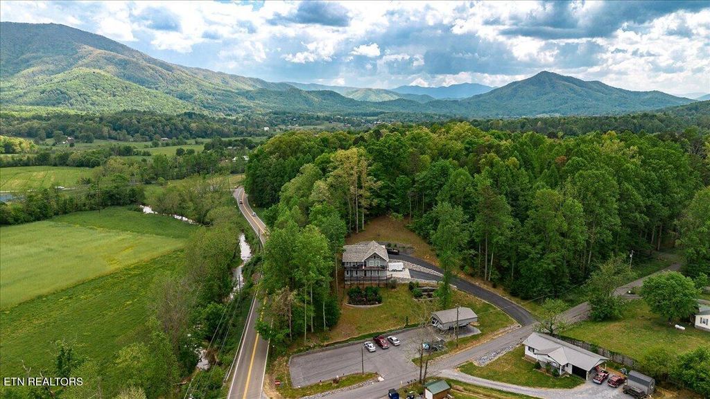 Photo of 3194 McGill Rd, Sevierville, TN 37862 (MLS # 1338711)