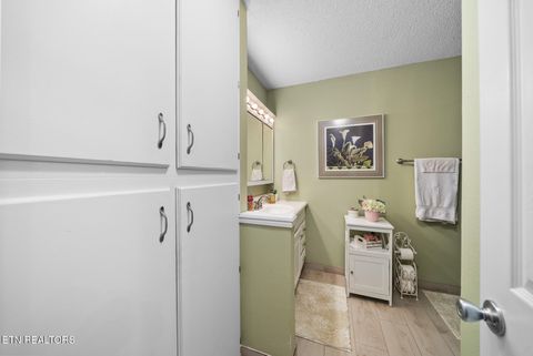 Tiny photo for 65 Lakeshore Terrace #21, Fairfield Glade, TN 38558 (MLS # 1323747)