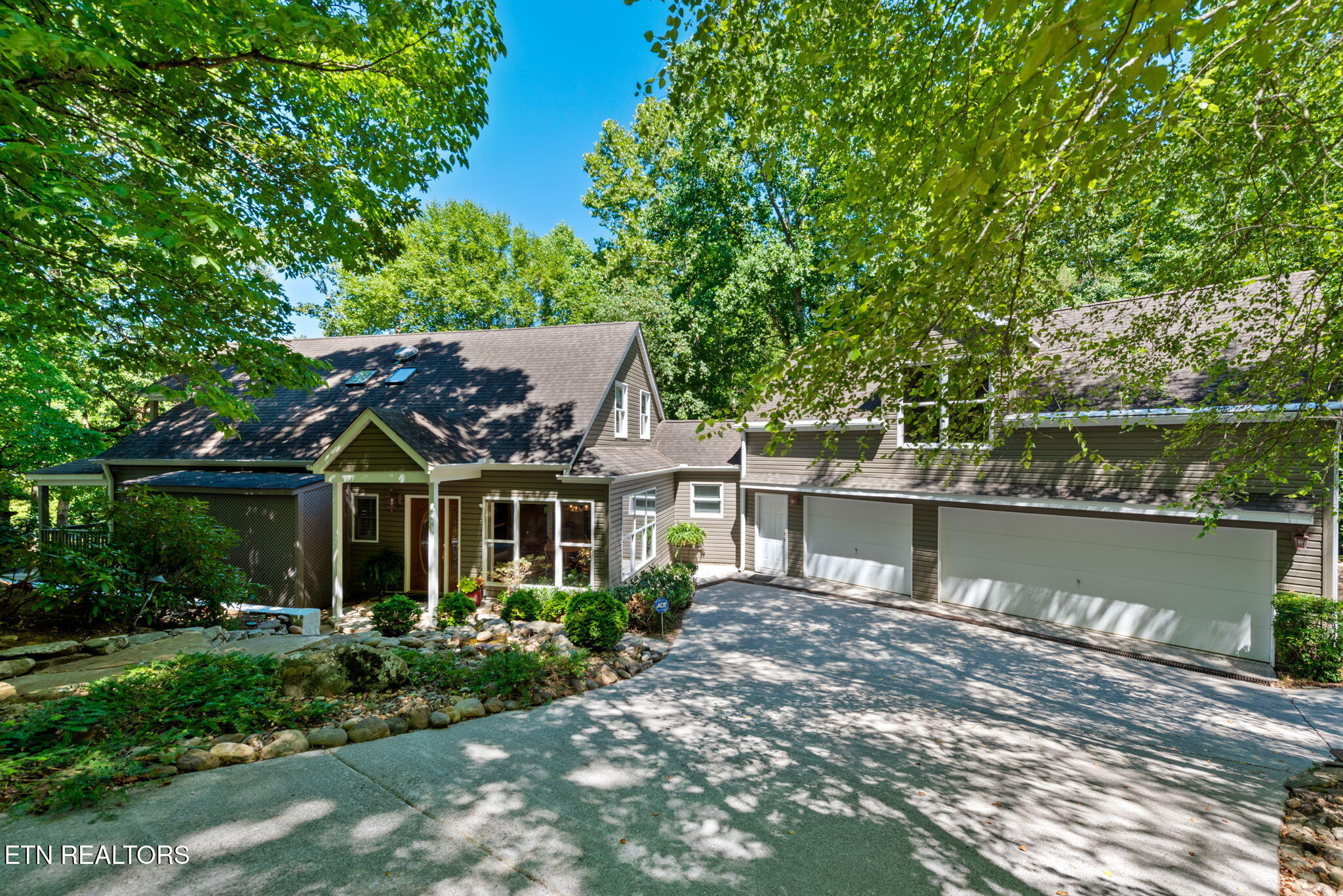 105 Timberline Drive