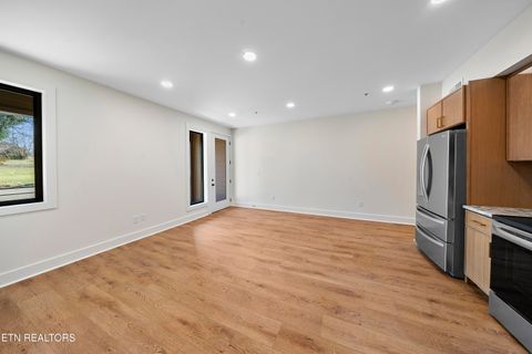 Tiny photo for 202 W Anderson Ave #202, Knoxville, TN 37917 (MLS # 1327030)