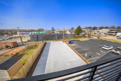 Tiny photo for 202 W Anderson Ave #202, Knoxville, TN 37917 (MLS # 1327030)