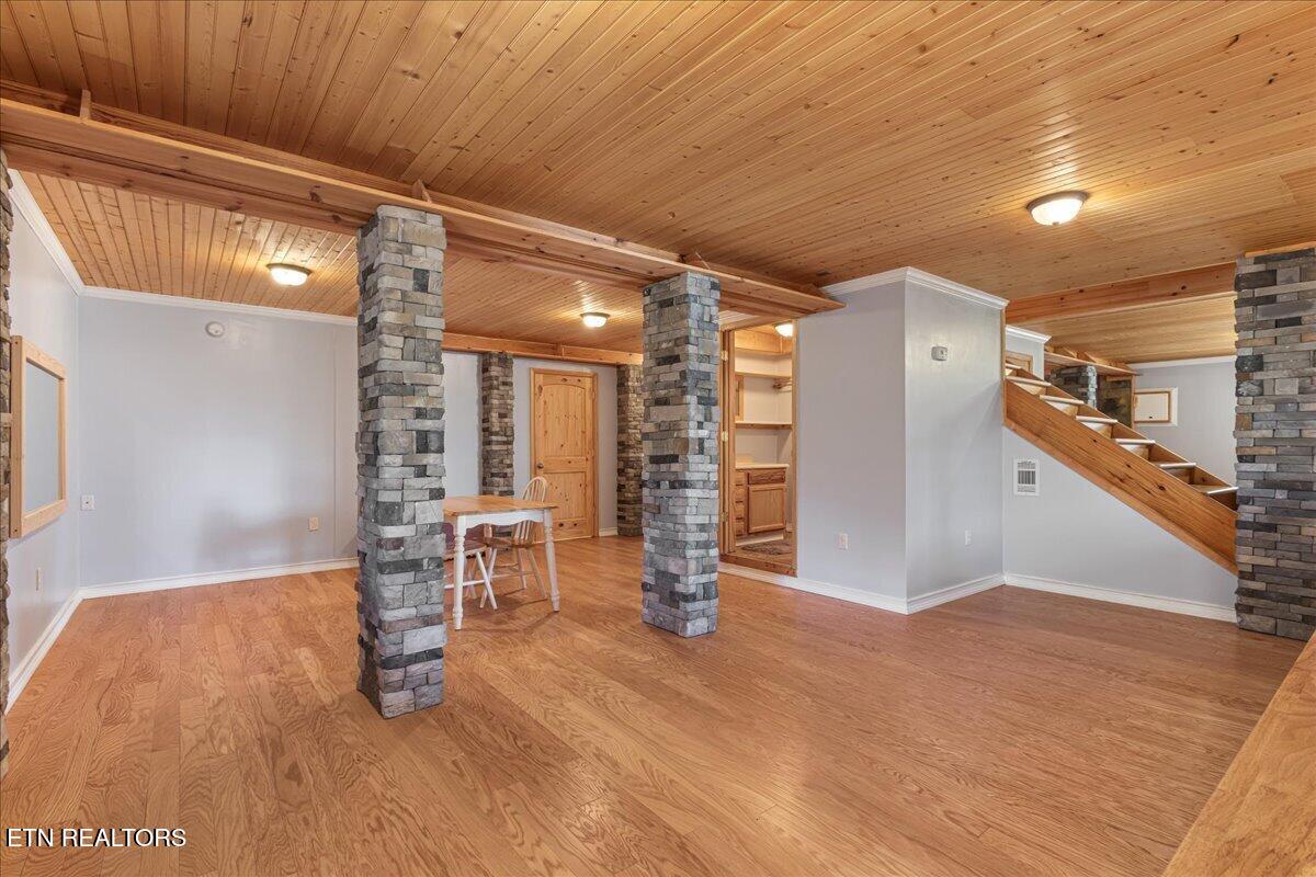1736 Rafter Road
