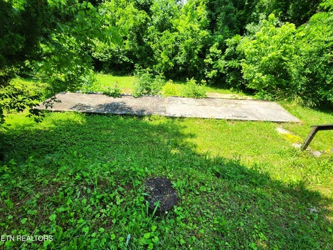 Tiny photo for 261 Harding Rd, Harriman, TN 37748 (MLS # 1356170)