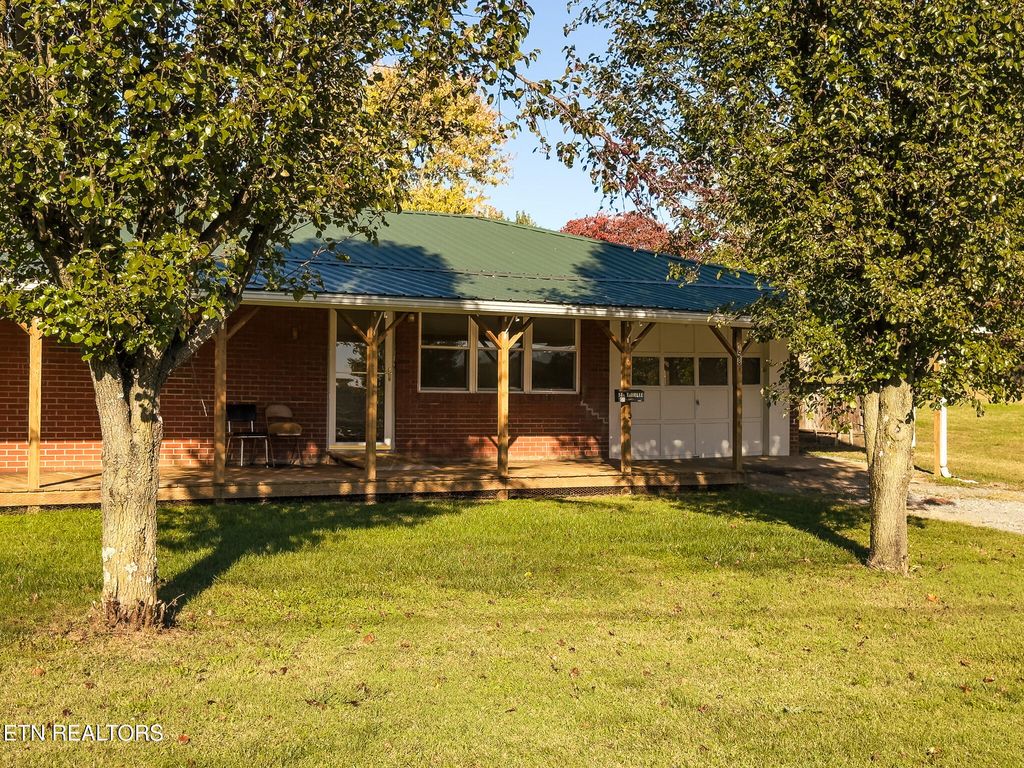 Photo of 158 Bloomer Rd, Bean Station, TN 37708 (MLS # 1280570)