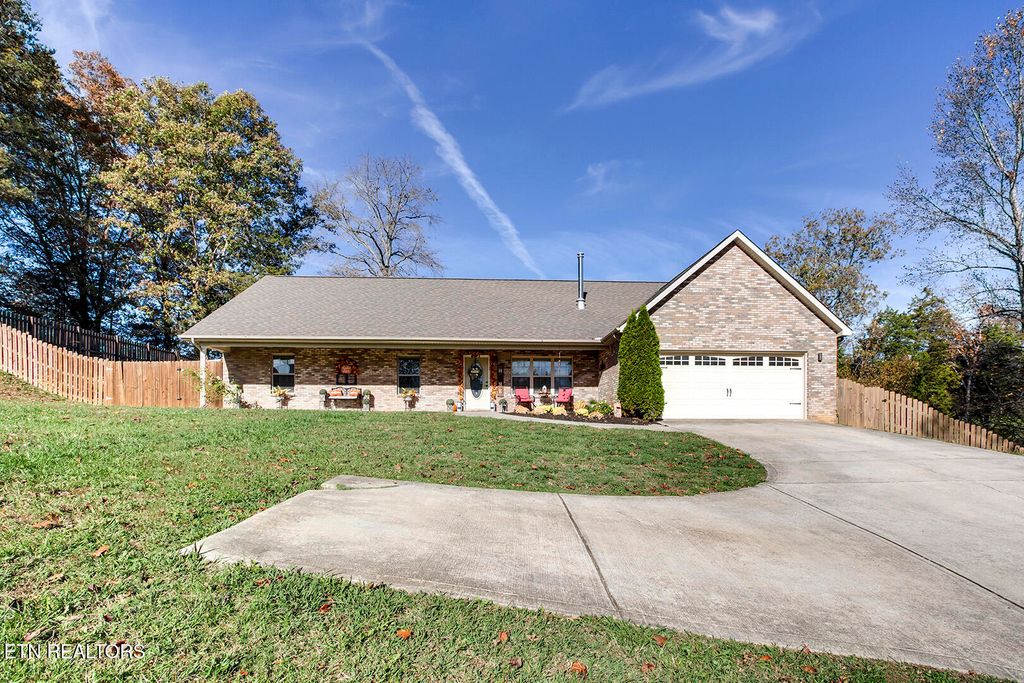 Photo of 1239 Houston Springs Rd, Greenback, TN 37742 (MLS # 1283232)