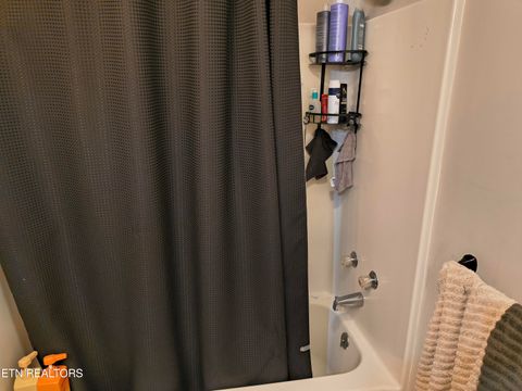 Tiny photo for 139 Kenzie Lane, LaFollette, TN 37766 (MLS # 1327338)