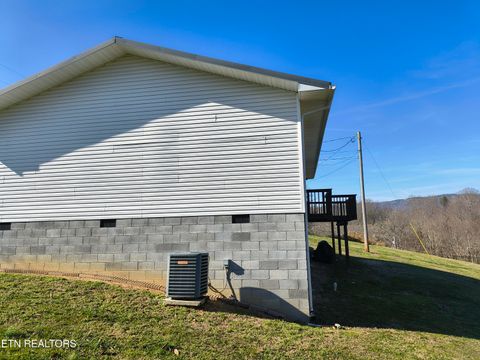 Tiny photo for 139 Kenzie Lane, LaFollette, TN 37766 (MLS # 1327338)