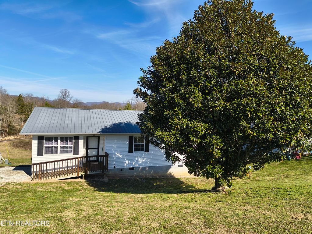 Photo of 139 Kenzie Lane, LaFollette, TN 37766 (MLS # 1327338)