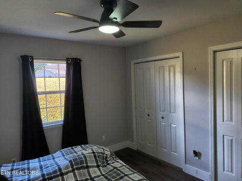 Tiny photo for 139 Kenzie Lane, LaFollette, TN 37766 (MLS # 1327338)