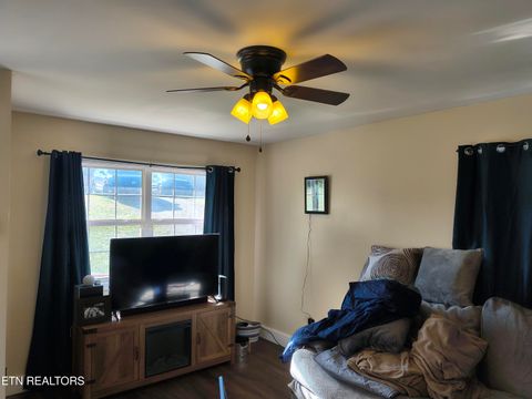 Tiny photo for 139 Kenzie Lane, LaFollette, TN 37766 (MLS # 1327338)