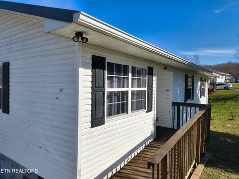 Tiny photo for 139 Kenzie Lane, LaFollette, TN 37766 (MLS # 1327338)