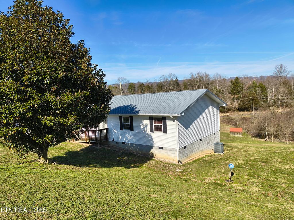 Photo of 139 Kenzie Lane, LaFollette, TN 37766 (MLS # 1327338)