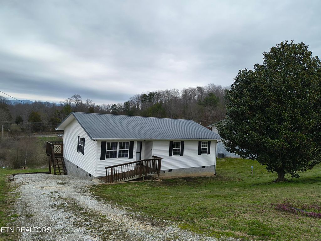Photo of 139 Kenzie Lane, LaFollette, TN 37766 (MLS # 1327338)