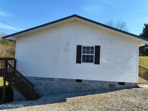 Tiny photo for 139 Kenzie Lane, LaFollette, TN 37766 (MLS # 1327338)