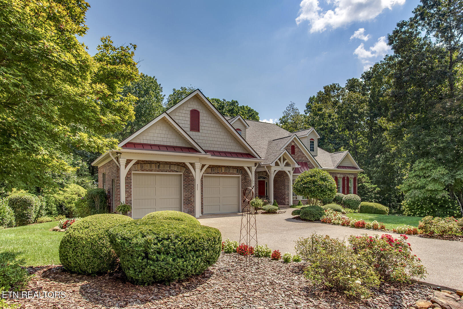421 Cayuga Drive