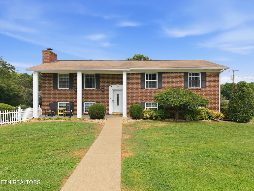 Photo of 135 Colonial Circle, Seymour, TN 37865 (MLS # 1345191)
