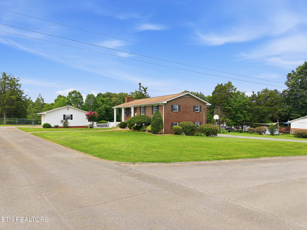 Photo of 135 Colonial Circle, Seymour, TN 37865 (MLS # 1345191)