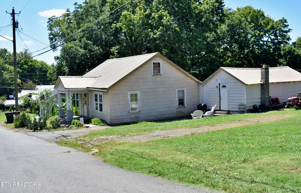Photo of 1512 Adams St, Athens, TN 37303 (MLS # 1353639)