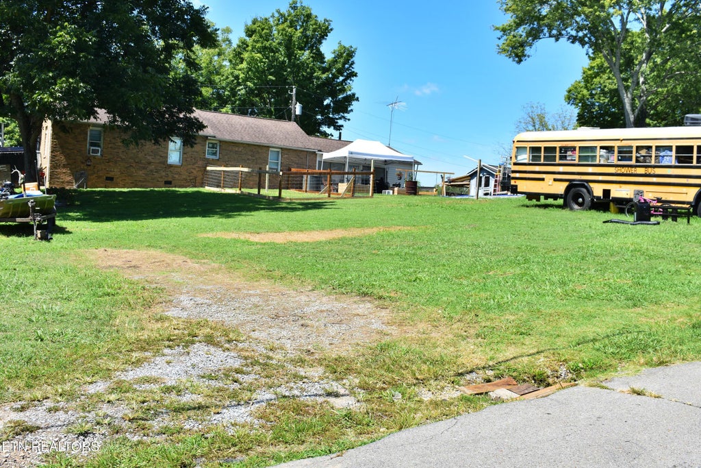 Photo of 1512 Adams St, Athens, TN 37303 (MLS # 1353639)
