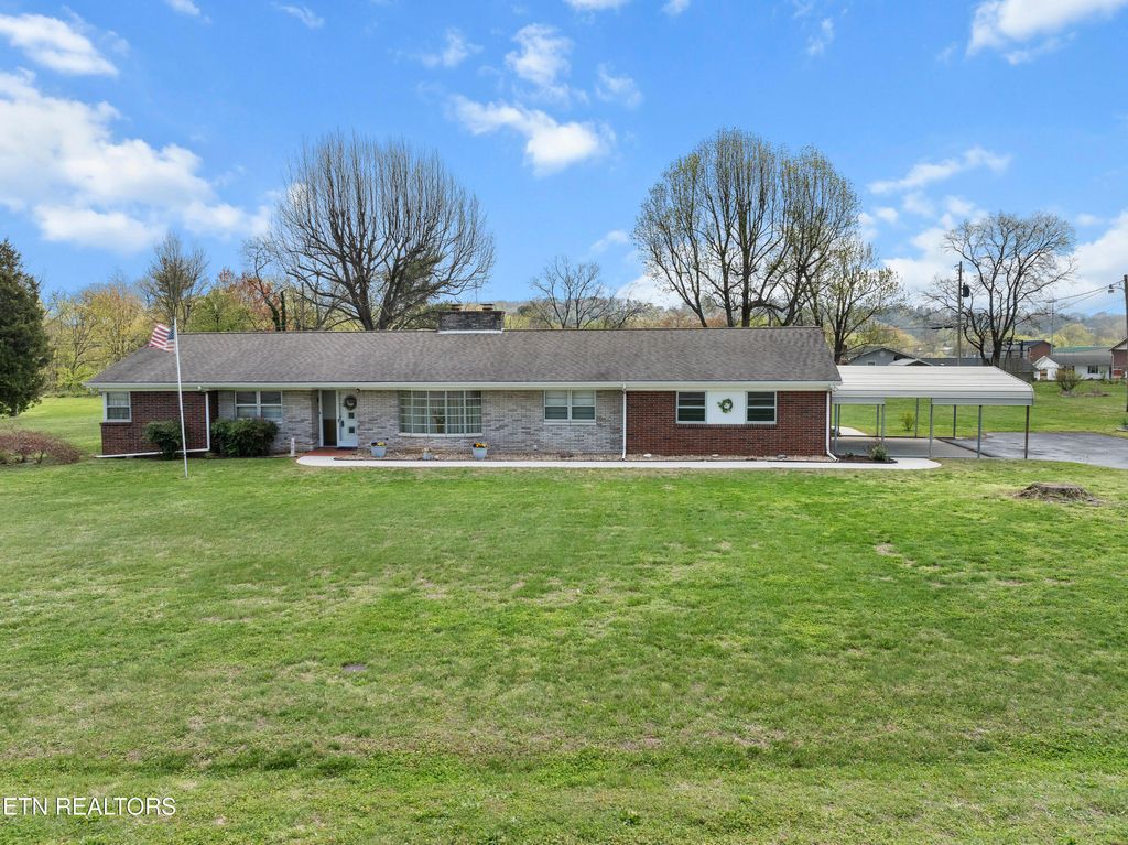 Photo of 126 October Lane, Maryville, TN 37804 (MLS # 1334466)