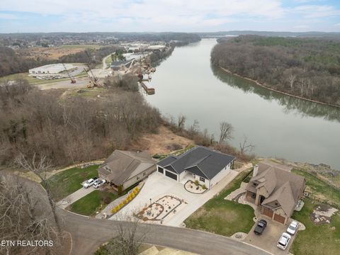 Tiny photo for 205 Waters Edge Way, Lenoir City, TN 37771 (MLS # 1332368)