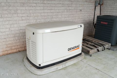 Tiny photo for 205 Waters Edge Way, Lenoir City, TN 37771 (MLS # 1332368)