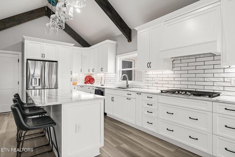 Tiny photo for 205 Waters Edge Way, Lenoir City, TN 37771 (MLS # 1332368)