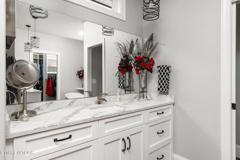 Tiny photo for 205 Waters Edge Way, Lenoir City, TN 37771 (MLS # 1332368)