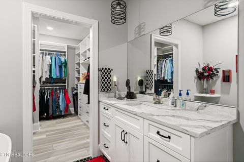 Tiny photo for 205 Waters Edge Way, Lenoir City, TN 37771 (MLS # 1332368)