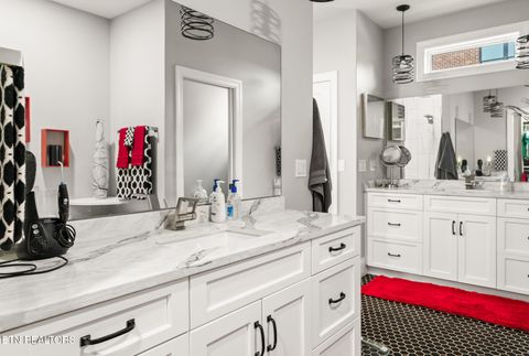 Tiny photo for 205 Waters Edge Way, Lenoir City, TN 37771 (MLS # 1332368)