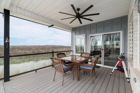 Tiny photo for 205 Waters Edge Way, Lenoir City, TN 37771 (MLS # 1332368)