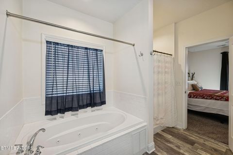 Tiny photo for 487 Broadberry Ave, Oak Ridge, TN 37830 (MLS # 1326377)