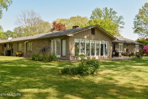 121 Westcliff Drive Harriman TN 37748