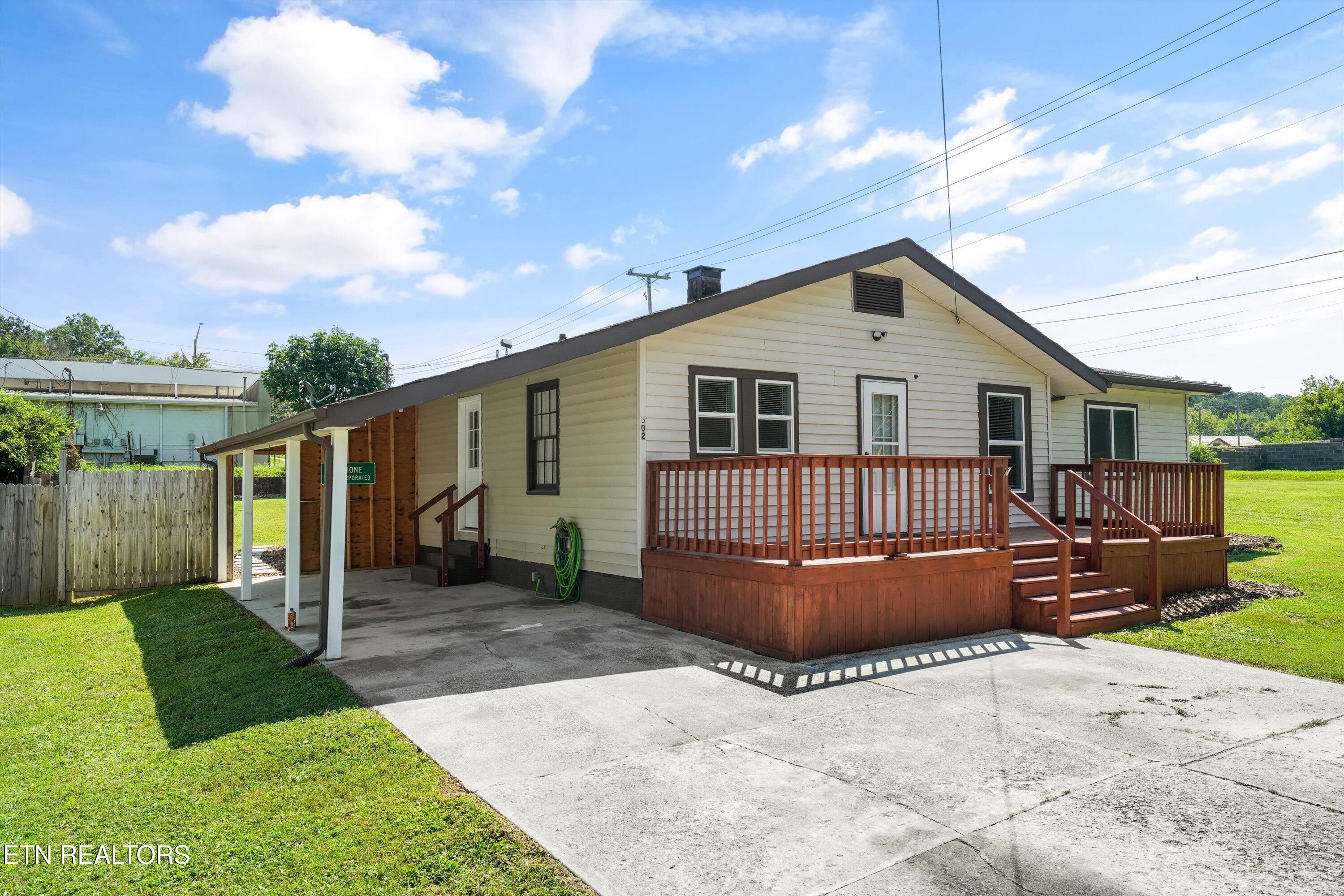 502 Wallace Ave