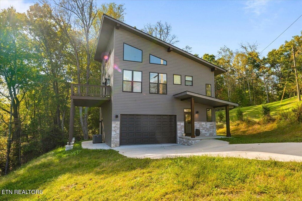 Photo of 120 Stem Lane, Clinton, TN 37716 (MLS # 1358750)