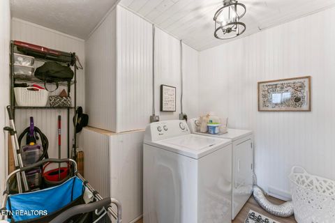 Tiny photo for 632 W Tri County Blvd, Oliver Springs, TN 37840 (MLS # 1327968)