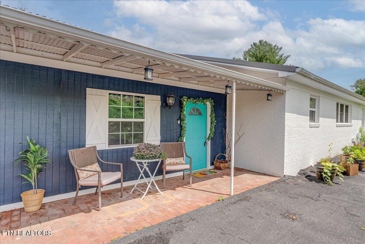 187 Oxford Circle