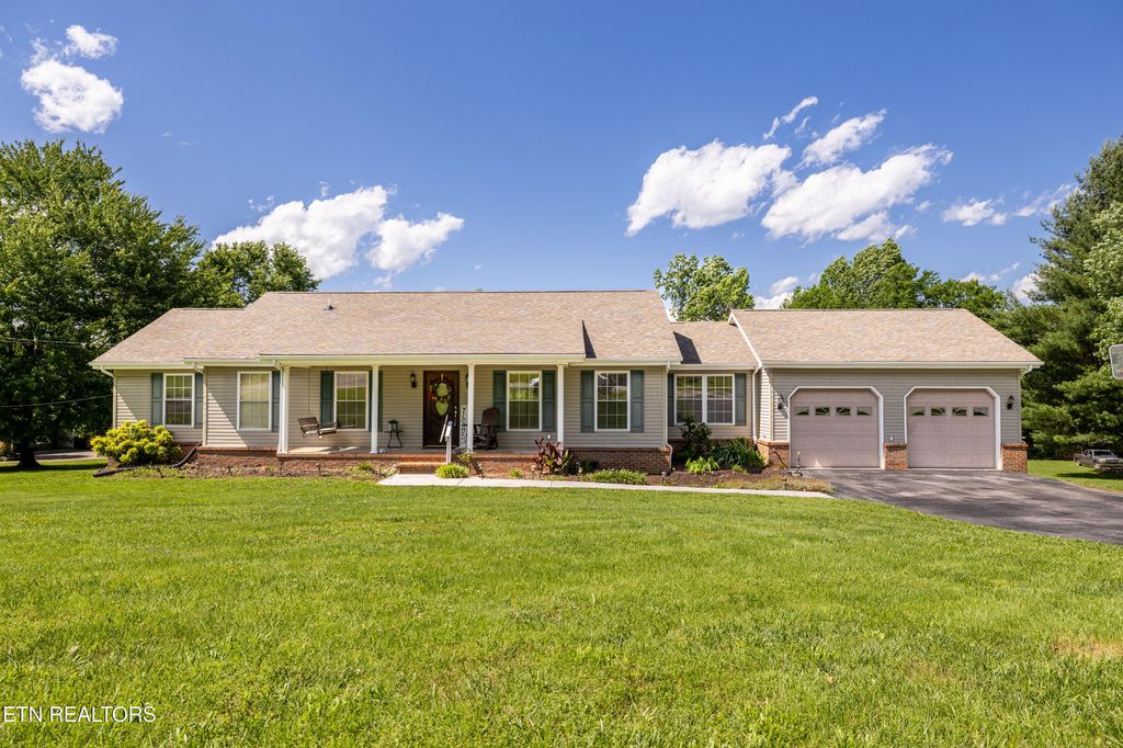 Photo of 178 Scenic Hill Lane, Lenoir City, TN 37771 (MLS # 1302244)