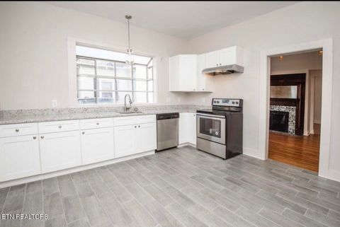 Tiny photo for 319 E Burwell Ave, Knoxville, TN 37917 (MLS # 1332173)