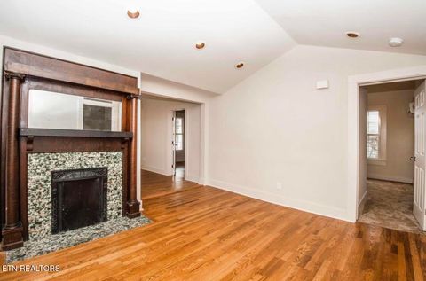 Tiny photo for 319 E Burwell Ave, Knoxville, TN 37917 (MLS # 1332173)