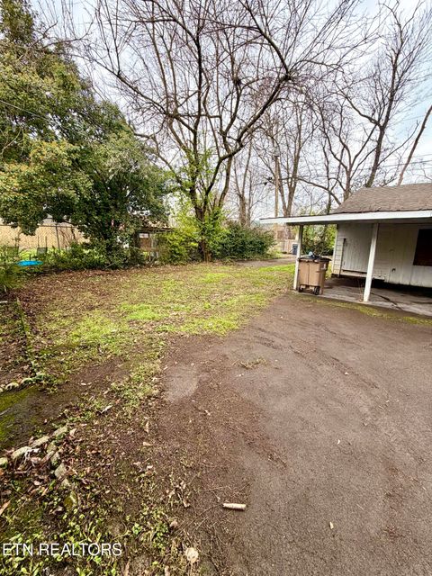 Tiny photo for 319 E Burwell Ave, Knoxville, TN 37917 (MLS # 1332173)