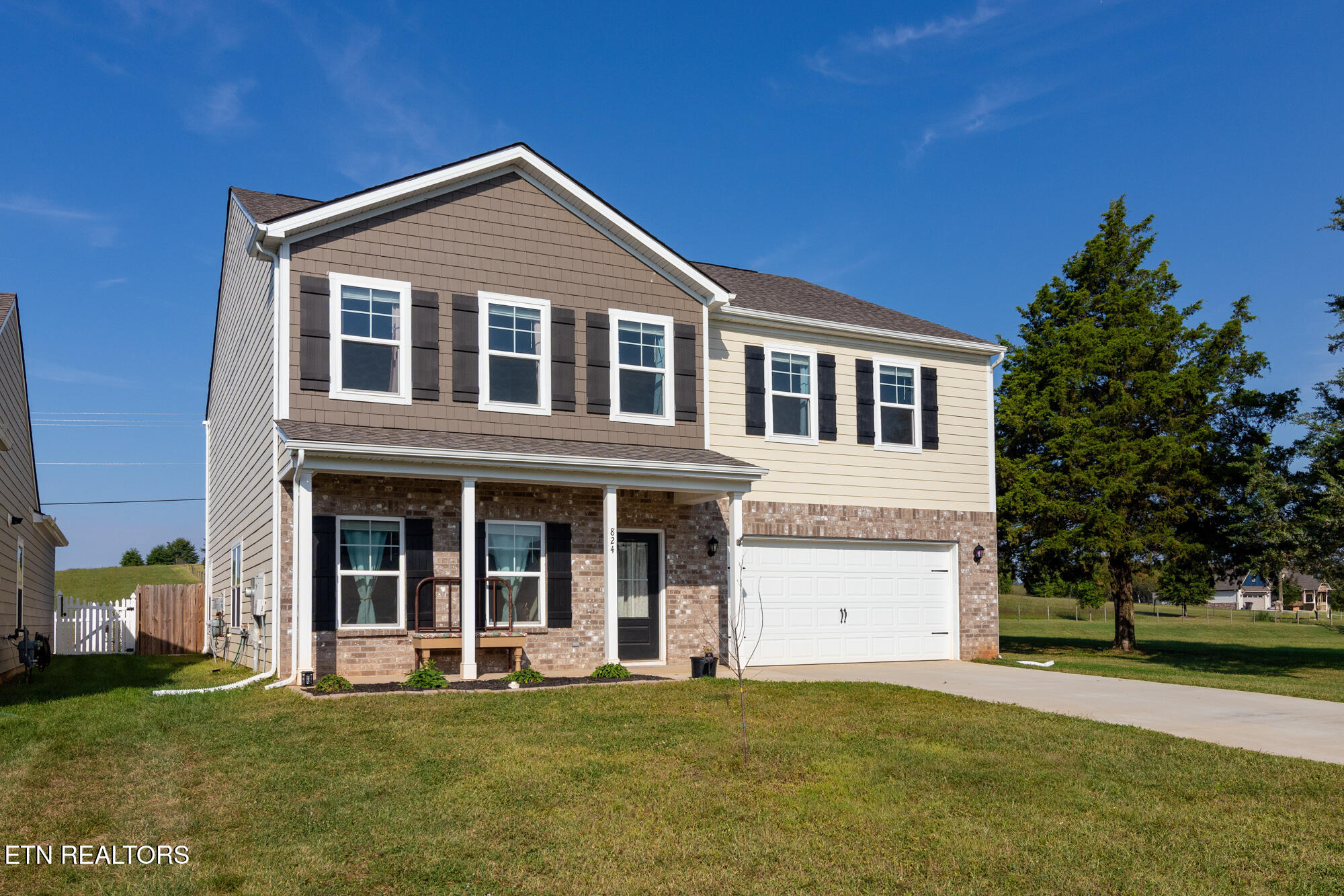 824 Stone Creek Drive