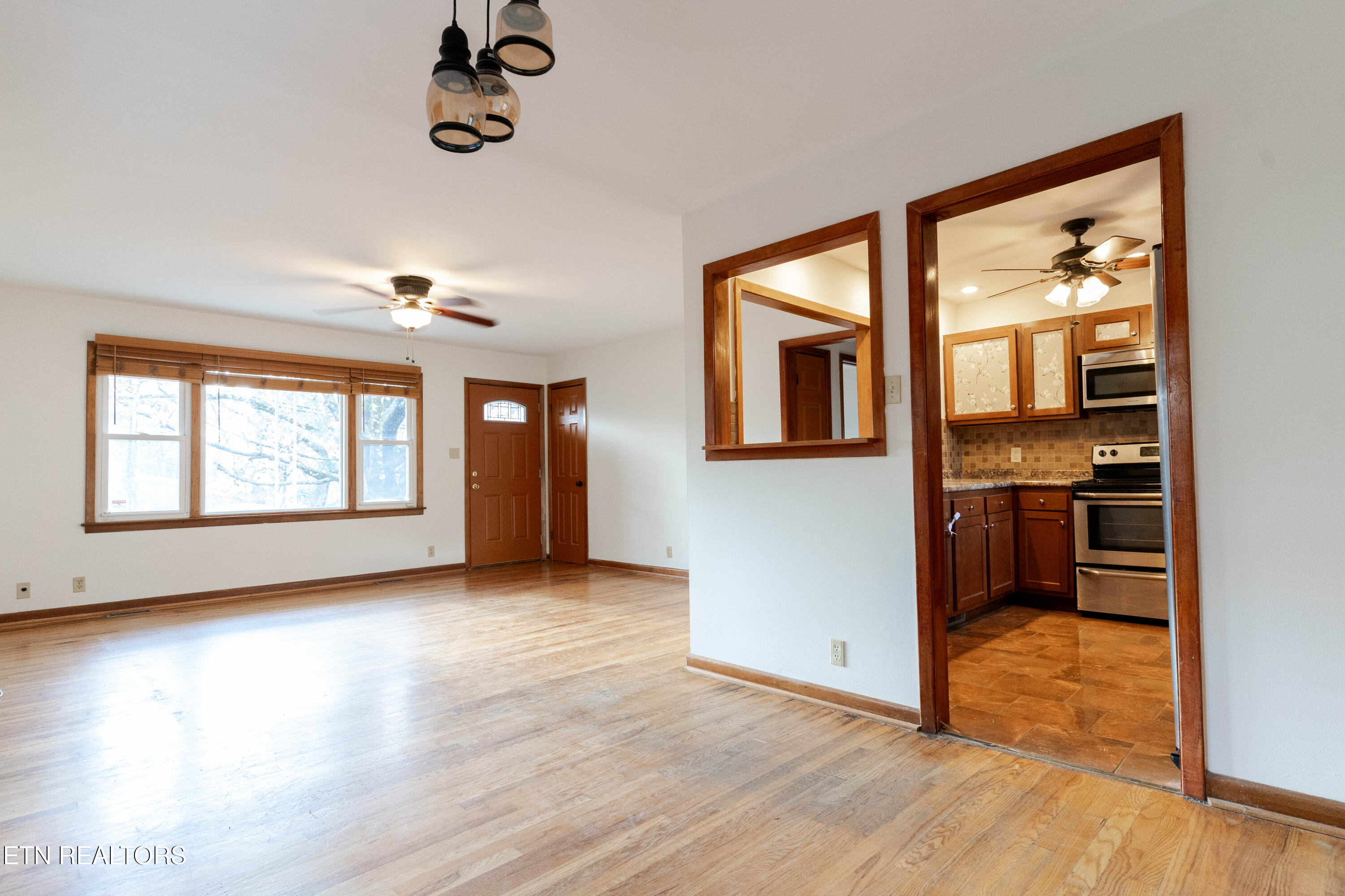 3424 Whittle Springs Rd